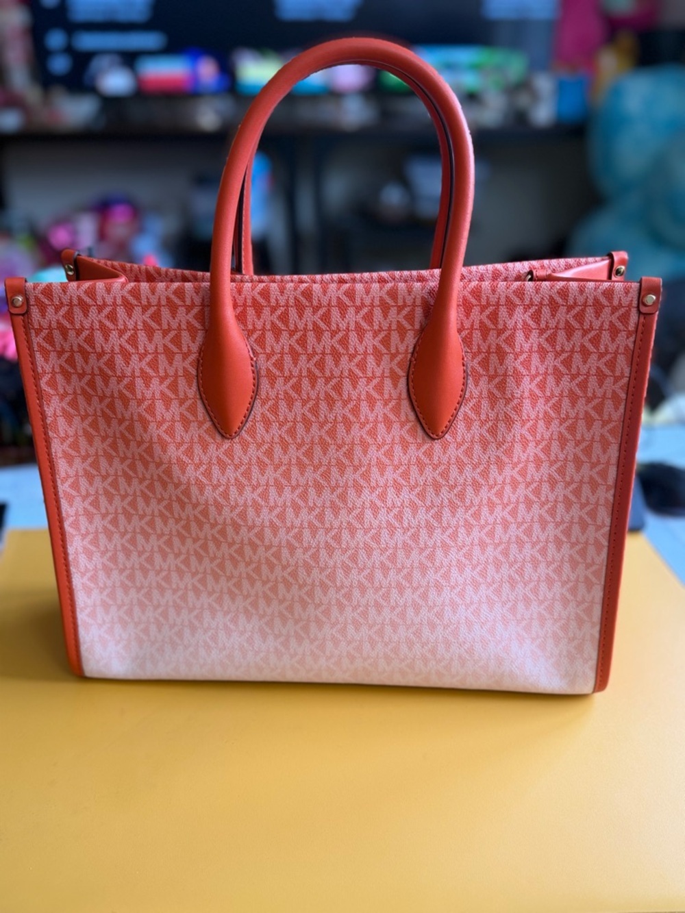 Michael Kors Coral Signature Logo Tote - Picture 2 of 4